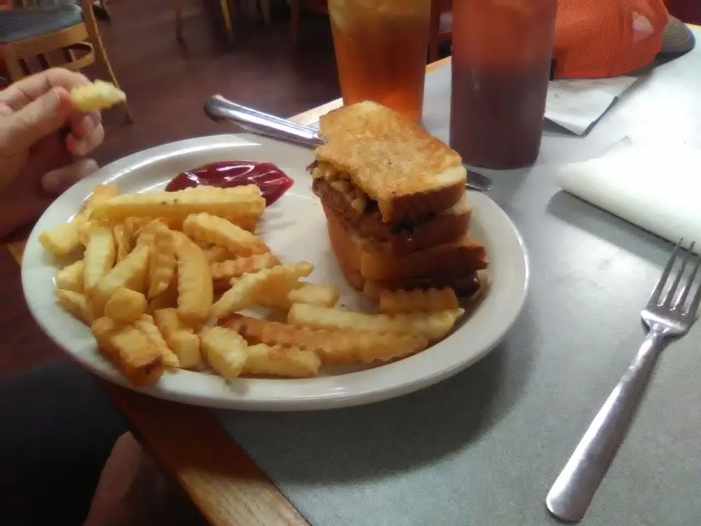 Grilled Cheese w Fries